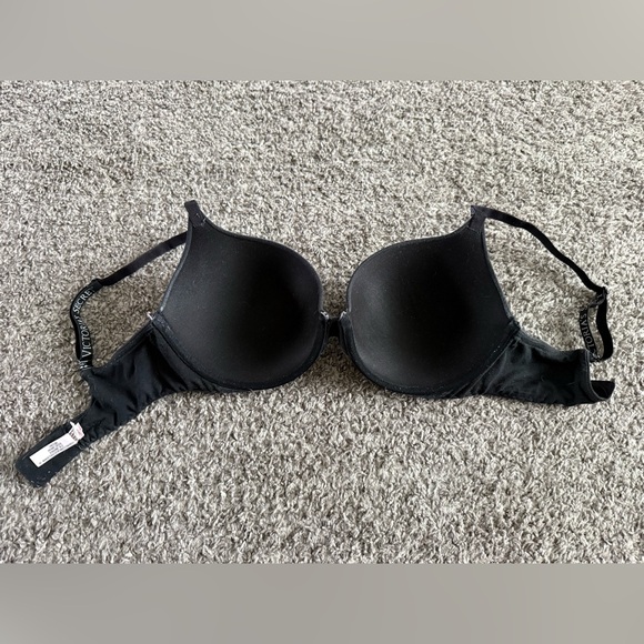 Victoria's Secret Classic Black Push Up Bra - Picture 3 of 4